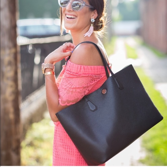 Tory Burch Handbags - Tory Burch perry tote